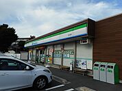 コンビニ「ファミリーマート　北松本店まで1125m」