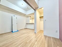 セレニテ新大阪グランデ　シュッド 1107 11階1LDKのリビング/ダイニング