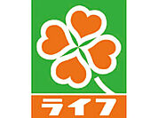 ライフ大国町店 576m