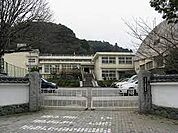 大洲市立大洲南中学校　距離451ｍ