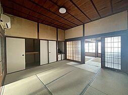 居間