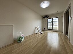 メゾン・カルムB 2階1LDKのリビング/ダイニング