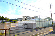 高岡西小学校