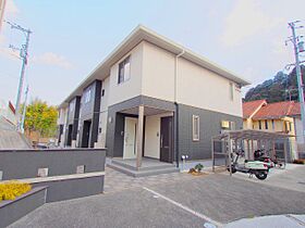 グランマスト伴　A棟  ｜ 広島県広島市安佐南区伴東2丁目（賃貸アパート3LDK・2階・70.98㎡） その1