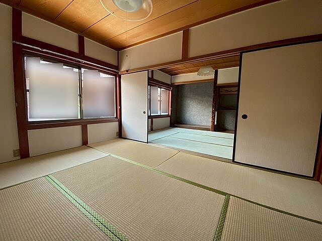 室内 米原市三吉