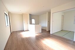 小堀町　中古戸建 4LDKのリビング/ダイニング