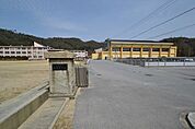 米原市立双葉中学校　校舎 2300m