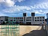 周辺：米原市立柏原小学校 750m