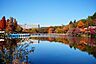 周辺：井の頭恩賜公園 徒歩15分。本物件の目の前に面した武蔵野三大貯水池の「井の頭公園」43000平米の広大な敷地では、ボート乗りやお散歩、森林浴がオススメです！四季折々楽しめる公園が目の前にあるのは憧れ…