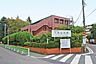周辺：世田谷区立下馬図書館 徒歩15分。 1170m