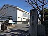 周辺：北河田小学校＜学校教育目標＞生きる力を高め、夢をもち、10年後、20年後に社会貢献できる児童を育成する。  ＜校訓＞「さと（聡）く　やさしく　たくましく」 1380m