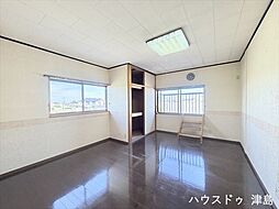 愛西市善太新田町十割上　洋室