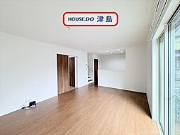 愛西市諸桑町東浦：リビング