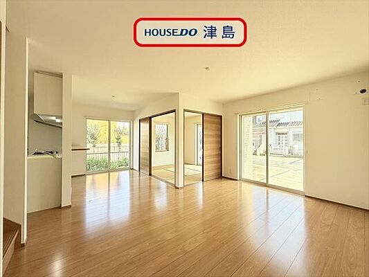 リビング/ダイニング 愛宕町8丁目 中古一戸建て