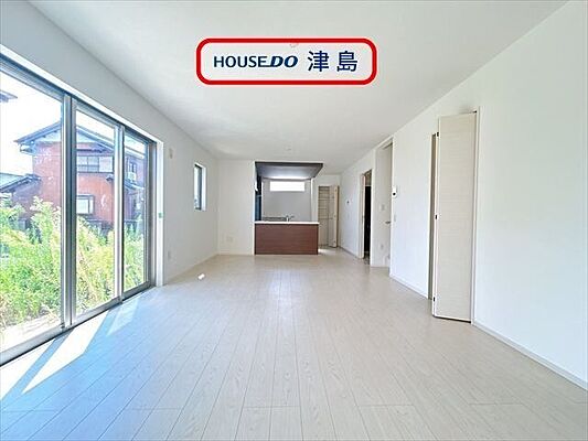 リビング/ダイニング 江川町2丁目　中古一戸建て