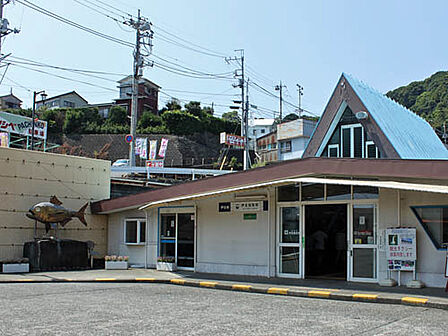 最寄りの伊豆稲取駅