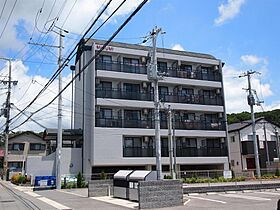 フロレスタ三輪 301 ｜ 兵庫県三田市三輪 4丁目4-15（賃貸マンション1R・3階・20.00㎡） その1