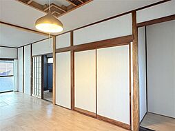 居間