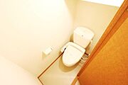 温水洗浄便座付きですよ♪