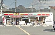 デイリーヤマザキ姫路別所佐土店  76m