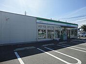 ファミリーマート　姫路宮田北店まで180ｍ