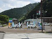 ファミリーマート篠山口駅前店まで758ｍ