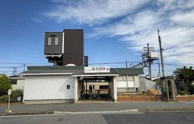 周辺