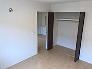 6.2帖リビング横の洋室