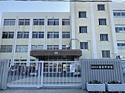 安室中学校(800m)