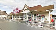 マックスバリュ 英賀保店  1.3 km