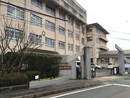 福岡市立野間中学校 950m