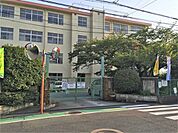 福岡市立東花畑小学校 800m