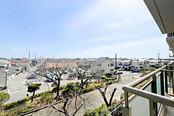 目の前に高い建物がなく開放的です。