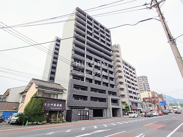 LEGEND TAKAMI ｜福岡県北九州市八幡東区荒生田3丁目(賃貸マンション2LDK・6階・64.12㎡)の写真 その1