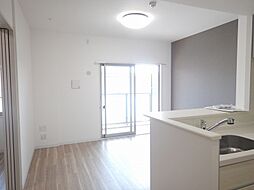 Plum Owl II 4階2LDKのリビング/ダイニング