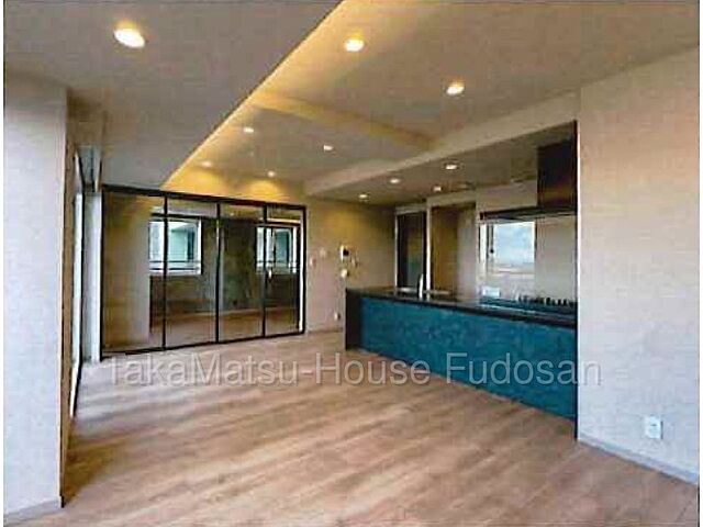 リビング/ダイニング ソプラタワー 17階/-