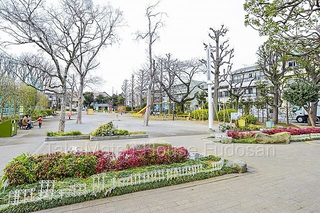 周辺 駐車可能な専用庭付　南東角住戸　ペット可　豪徳寺ハイム　1F 1階/-