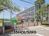 周辺：蓮田市立蓮田中学校 徒歩13分。 1000m