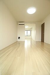 カーサ・アルバ 202 2階1LDKのリビング/ダイニング