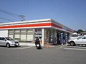 ローソン（596m）
