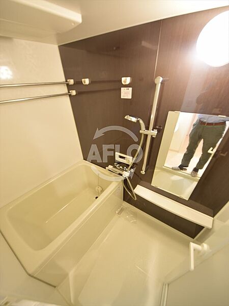 画像13:KDXレジデンス難波南　浴室乾燥機つきバスルーム