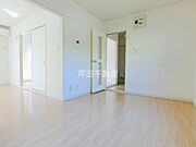 ★南面二部屋で日当たり良好★独立洗面台つき★
