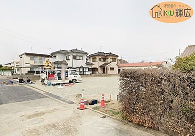 外観：土地面積211.49平米の売地です。建築条件はございませんので、お好きなハウスメーカー様でご自宅が建てれます。