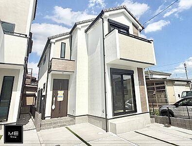 外観:2号棟 ■暮らしを彩る充実した設備仕様が備わった住まい 外観:2号棟 ■暮らしを彩る充実した設備仕様が備わった住まい