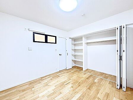 ■落ち着いた色合いのお部屋で穏やかな時間を楽しめます