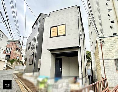 外観:B号棟 ■暮らしを彩る充実した設備仕様が備わった住まい 外観:B号棟 ■暮らしを彩る充実した設備仕様が備わった住まい