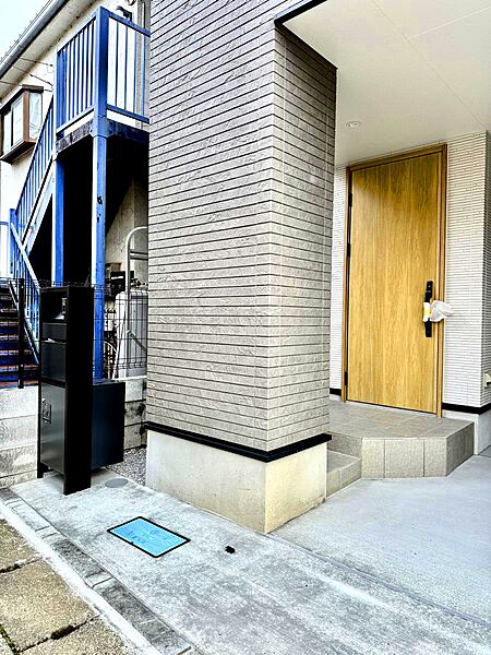 玄関を拡大表示