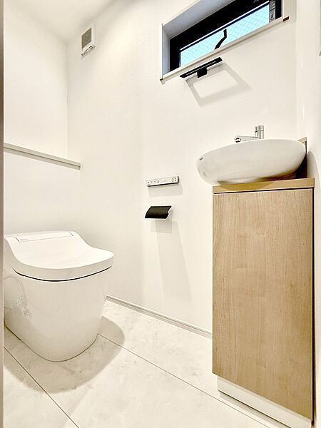 トイレを拡大表示