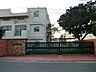 周辺：中学校 1300m 横浜市立上永谷中学校