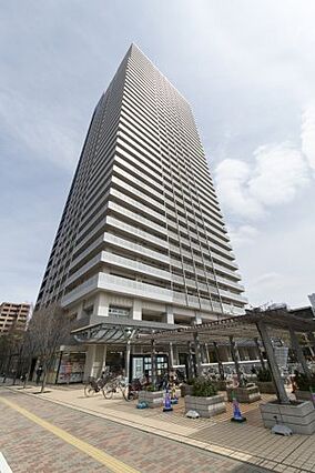 地上38階建の...